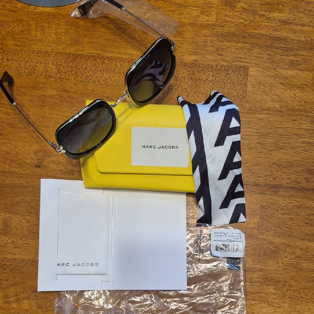 Marc Jacobs Black Sunglasses with Yellow Case